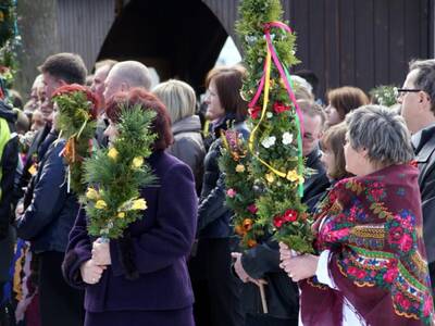 Obraz 3: Palmy Wielkanocne w zimowej scenerii - Ju...