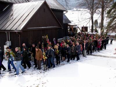 Obraz 7: Palmy Wielkanocne w zimowej scenerii - Ju...