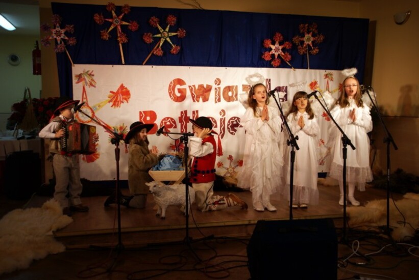 III Gminny i Międzyszkolny konkurs Kolęd i Pastorałek...