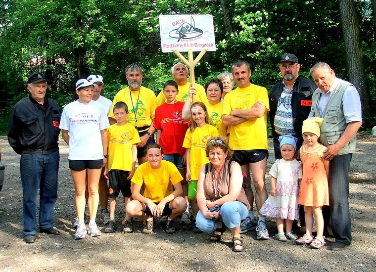 Kwietny Bieg 2009 dookoła Polski w Gminie Radziechowy...