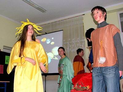 Obraz 14: II Międzyszkolny Konkurs Fizyczny „Fizyk...