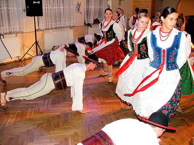 Obraz 22: Jubileusz 10-lecia “odnowienia” KGW w Br...