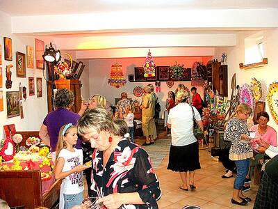 Obraz 10: II Konkurs Zdobnictwa Bibułkowego