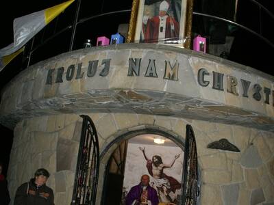 Obraz 2: Płomień Pamięci - u stóp Krzyża Jubileusz...