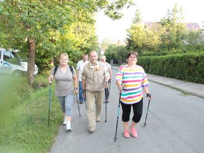 Obraz 2: Pierwszy wakacyjny ''nordic walking'' za ...