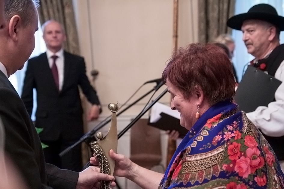 DNI POWIATU - NAGRODA STAROSTY ŻYWIECKIEGO DLA PANI MARII GRZEGOREK