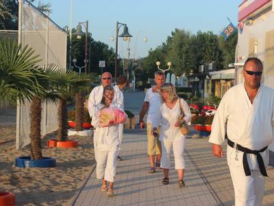 Obraz 2: ''Arawashi'' wylądował w Emilii - Romagny