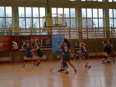 Obraz 14: Podbeskidzka ręczna grała w Twardorzeczc...