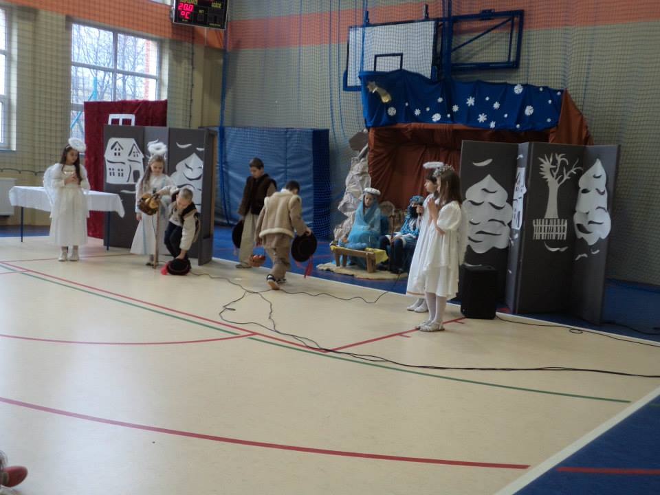 Jasełka 2014 w Szkole Podstawowej w Brzuśniku