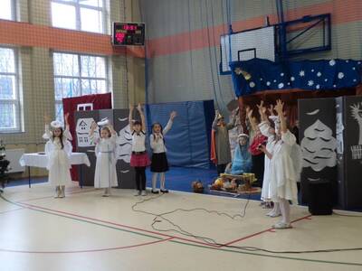 Obraz 19: Jasełka 2014 w Szkole Podstawowej w Brzu...