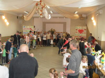 Obraz 6: III AKTYWNY DZIEŃ RODZINY  w Publicznym P...