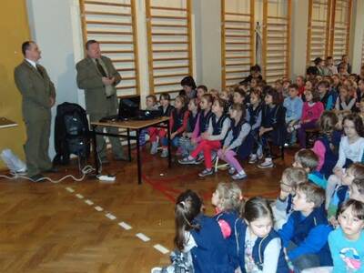 Obraz 5: Akcje LOP w Zespole Szkół im. ks. prał.  ...