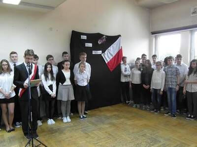 Gimnazjum Międzynarodowego Partnerstwa z oddziałam...