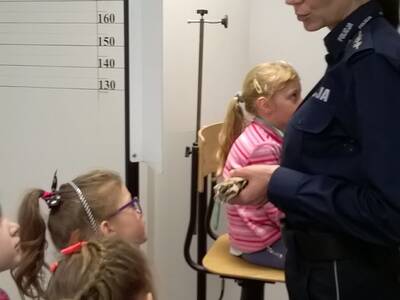 Obraz 4: Niecodzienna wizyta w Komendzie Policji