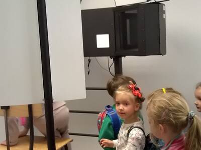 Obraz 5: Niecodzienna wizyta w Komendzie Policji