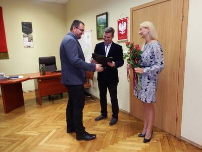 Obraz 8: Uroczystość wręczenia aktów nadania awans...