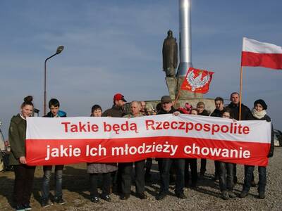 Obraz 2: TROPEM WILCZYM - Bieg Pamięci Żołnierzy W...