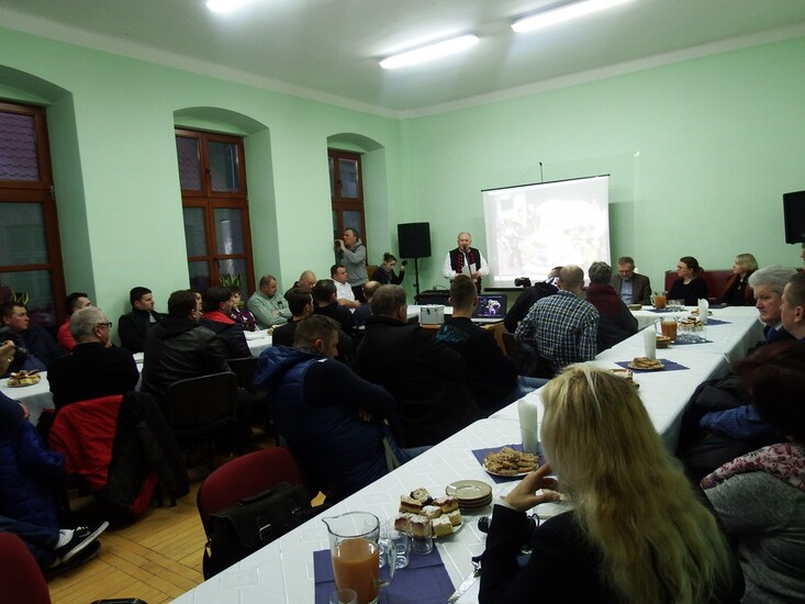 Kolędowania dziadów noworocznych z Żywiecczyzny na...