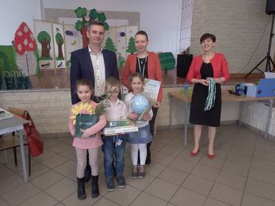 Obraz 39: I GMINNY TURNIEJ WIEDZY EKOLOGICZNEJ DLA...