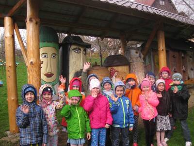 Obraz 19: Pozwólmy pszczołom zapylać rośliny i wyt...