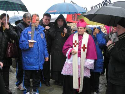 Obraz 2: Zaproszenie na IX pieszą pielgrzymką ''Og...