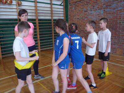 Obraz 7: Mistrzowie w Turnieju Gier i Zabaw klas I...