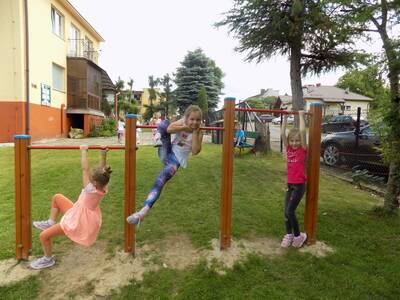 Obraz 3: PRZEDSZKOLAKI Z WIEPRZA MAJĄ NOWY PLAC ZA...