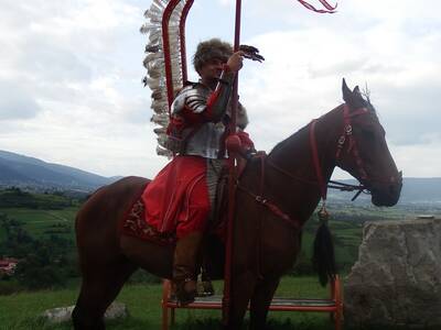 Obraz 2: Uczestnicy II Biegu Pocztyliona  przebieg...