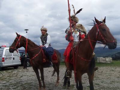 Obraz 8: Uczestnicy II Biegu Pocztyliona  przebieg...