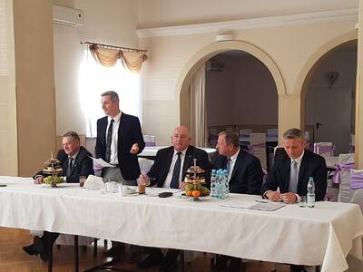 Obraz 6: KONWENT BURMISTRZA I WÓJTÓW POWIATU ŻYWIE...