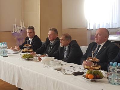 Obraz 30: KONWENT BURMISTRZA I WÓJTÓW POWIATU ŻYWI...