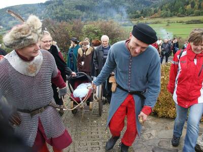 Obraz 2: XIII ZADUSZKI NARODOWE W RADZIECHOWACH NA...