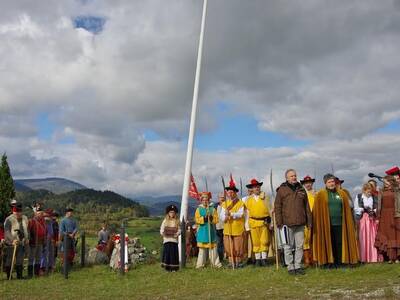 Obraz 10: XIII ZADUSZKI NARODOWE W RADZIECHOWACH N...