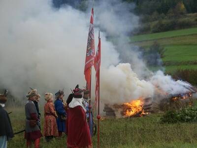 Obraz 13: XIII ZADUSZKI NARODOWE W RADZIECHOWACH N...