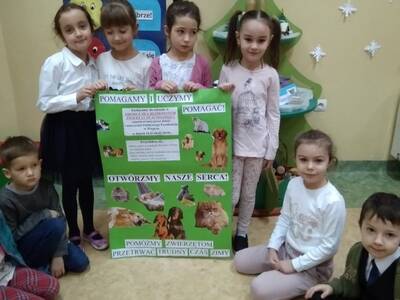 Obraz 2: ''Pomagamy i uczymy pomagać'' - Publiczne...