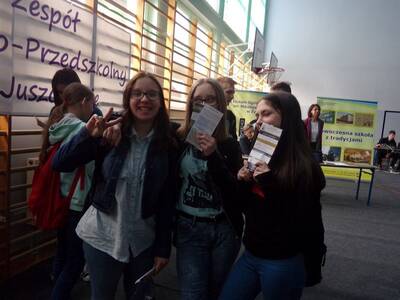 Obraz 8: I Targi Edukacyjne ''Otwarci na zmiany'' ...