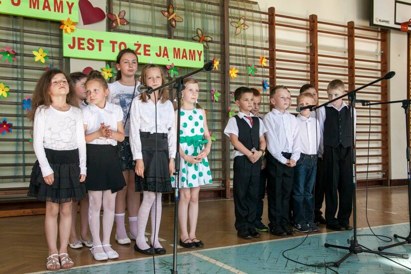 Koncert dla mam w Radziechowach - fotorelacja