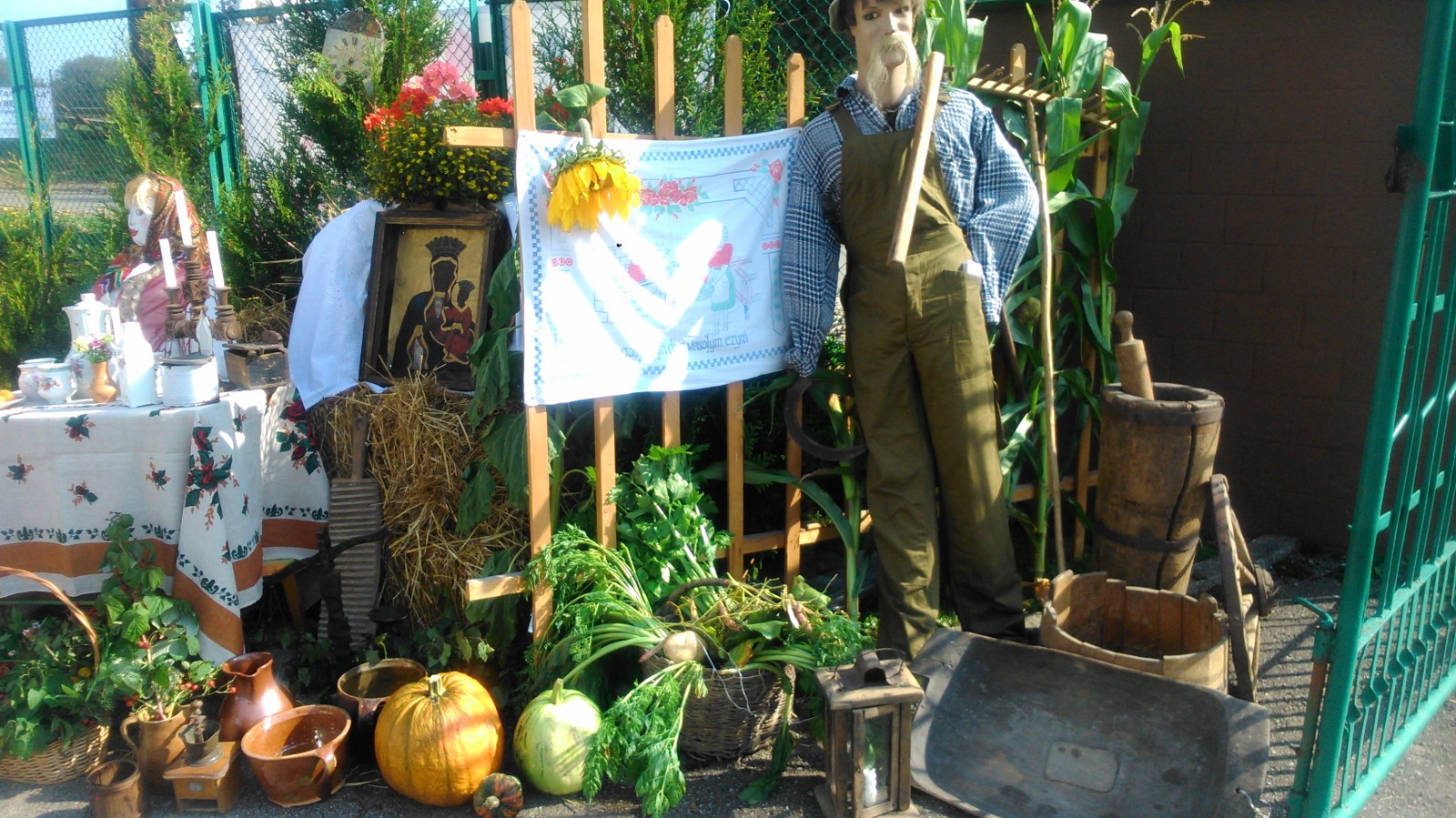 90-lecie Koła gospodyń Wiejskich w Radziechowach oraz Dożynki - 03.09.2016 r.!