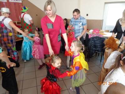 Obraz 8: KOSTIUMOWY BAL KARNAWAŁOWY W PUBLICZNYM P...